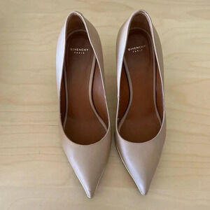 Givenchy Nude Pumps size 36